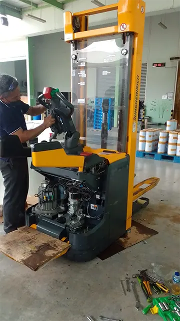 Forklift